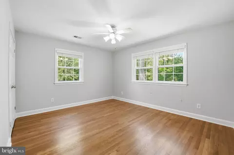 Bedroom - 969 Spencer Rd, Mclean, VA 22102 photo 6 of 7