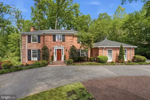 Exterior - 969 Spencer Rd, Mclean, VA 22102 photo 9 of 9