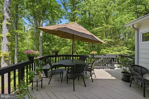 Exterior - 969 Spencer Rd, Mclean, VA 22102 photo 1 of 9
