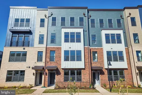 1682 Bandit Loop #14B, Reston, VA 20190