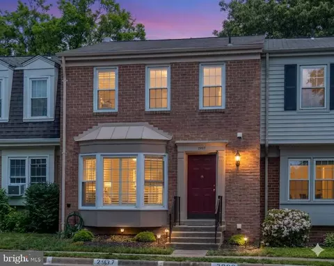 2937 Cashel Ln, Vienna, VA 22181