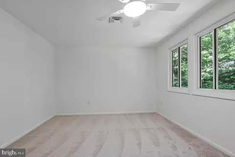 Bedroom - 11814 Blue Spruce Rd, Reston, VA 20191 photo 5 of 8