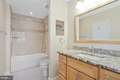 Bath - 11814 Blue Spruce Rd, Reston, VA 20191 photo 3 of 5