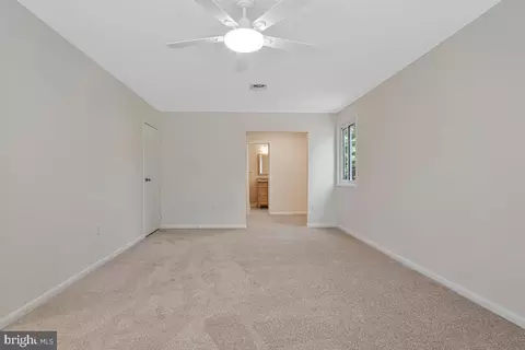 Bedroom - 11814 Blue Spruce Rd, Reston, VA 20191 photo 3 of 8