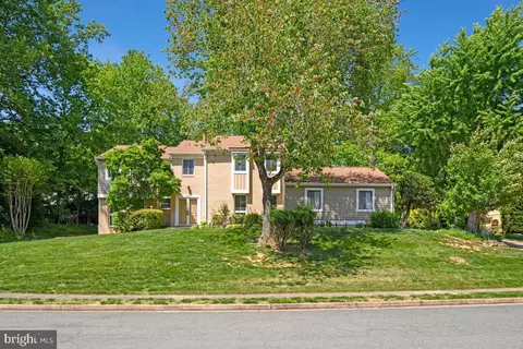 11814 Blue Spruce Rd, Reston, VA 20191