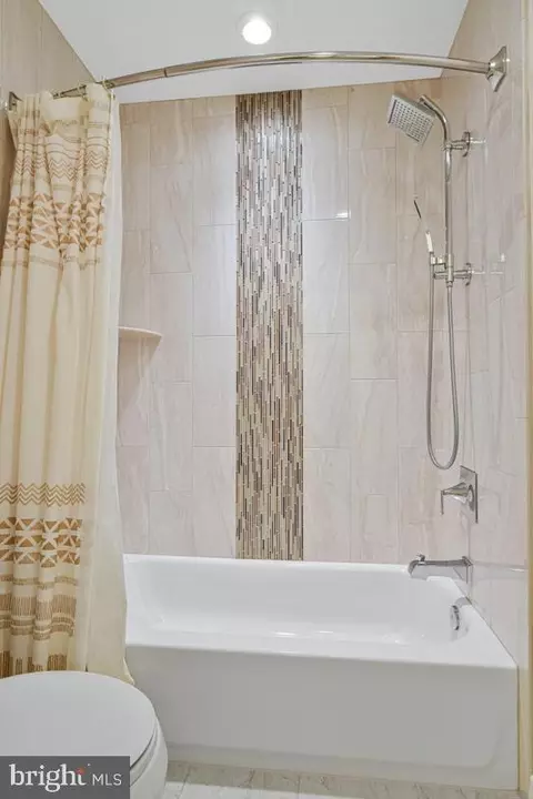 Bath - 11814 Blue Spruce Rd, Reston, VA 20191 photo 5 of 5