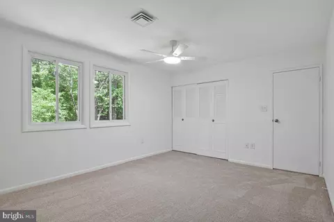 Bedroom - 11814 Blue Spruce Rd, Reston, VA 20191 photo 6 of 8