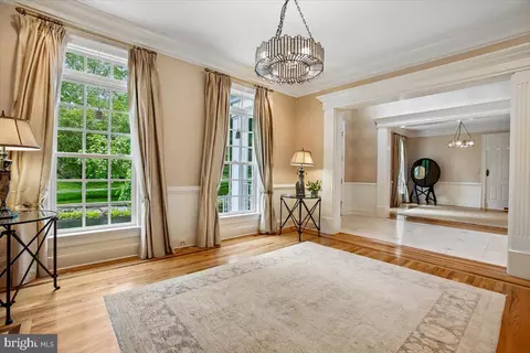 Entry Way - 6809 Sorrel St, Mclean, VA 22101 photo 5 of 10