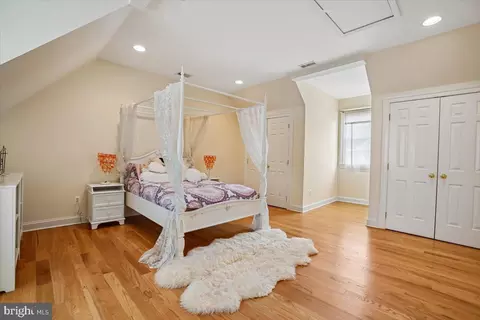 Bedroom - 6809 Sorrel St, Mclean, VA 22101 photo 10 of 10