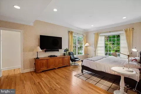 Bedroom - 6809 Sorrel St, Mclean, VA 22101 photo 2 of 10