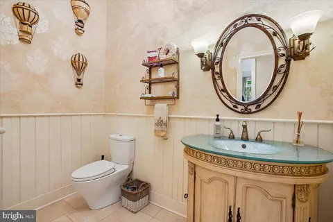 Bath - 6809 Sorrel St, Mclean, VA 22101 photo 1 of 14