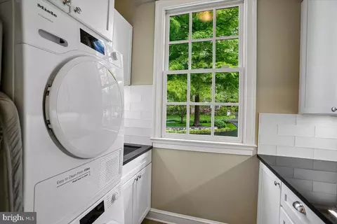 Other - 6809 Sorrel St, Mclean, VA 22101 photo 3 of 31