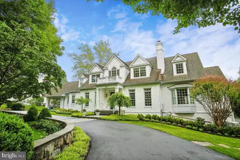 Exterior - 6809 Sorrel St, Mclean, VA 22101 photo 16 of 17
