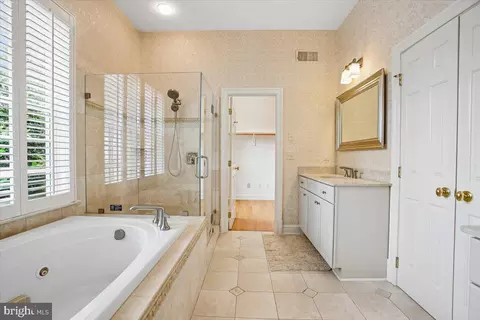 Bath - 6809 Sorrel St, Mclean, VA 22101 photo 2 of 14