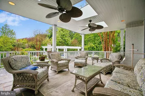 Exterior - 6809 Sorrel St, Mclean, VA 22101 photo 2 of 17