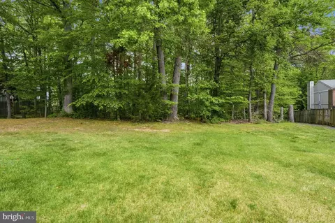 Exterior - 6045 Hollow Knoll Ct, Springfield, VA 22152 photo 5 of 7
