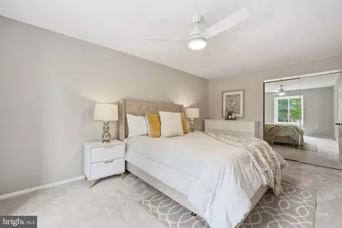 Bedroom - 6045 Hollow Knoll Ct, Springfield, VA 22152 photo 2 of 3