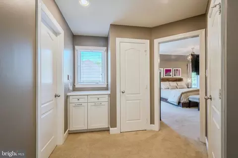 Entry Way - 11096 Whitstone Pl, Reston, VA 20194 photo 5 of 8