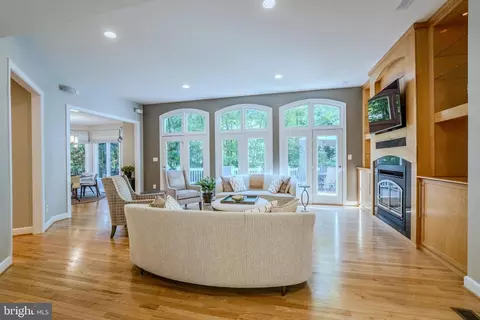 Living - 11096 Whitstone Pl, Reston, VA 20194 photo 1 of 7