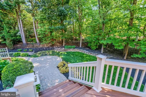 Exterior - 11096 Whitstone Pl, Reston, VA 20194 photo 4 of 8
