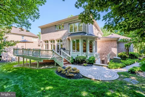 Exterior - 11096 Whitstone Pl, Reston, VA 20194 photo 2 of 8