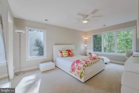 Bedroom - 11096 Whitstone Pl, Reston, VA 20194 photo 9 of 11