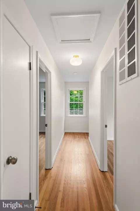 Entry Way - 2302 Short Ridge Rd, Reston, VA 20191 photo 2 of 2