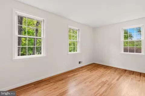 Bedroom - 2302 Short Ridge Rd, Reston, VA 20191 photo 9 of 9