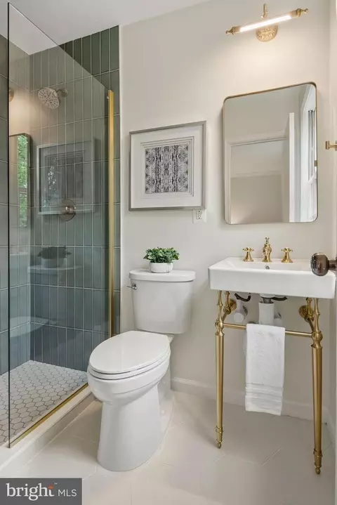 Bath - 2302 Short Ridge Rd, Reston, VA 20191 photo 3 of 8