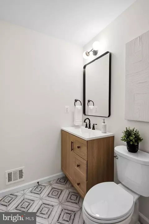Bath - 2302 Short Ridge Rd, Reston, VA 20191 photo 7 of 8