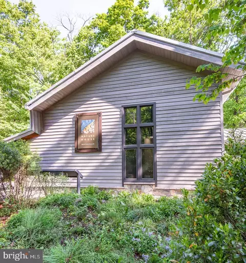 Exterior - 2302 Short Ridge Rd, Reston, VA 20191 photo 9 of 12