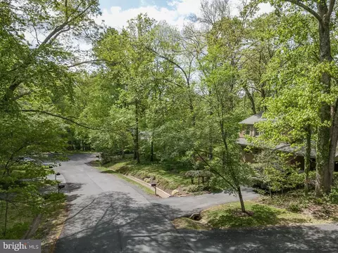 View/Area - 2302 Short Ridge Rd, Reston, VA 20191 photo 1 of 3