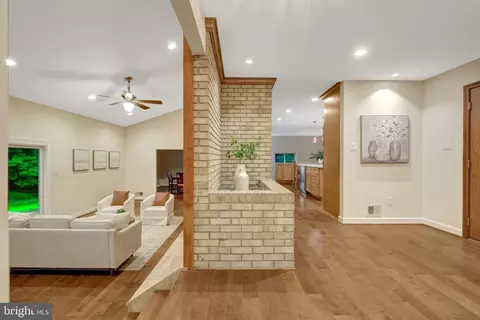 Entry Way - 12009 Canter Ln, Reston, VA 20191 photo 4 of 6