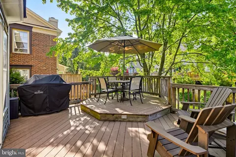 Exterior - 6516 Milva Ln, Springfield, VA 22150 photo 3 of 6