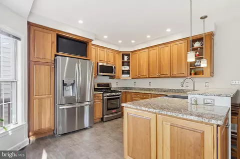 Kitchen - 6516 Milva Ln, Springfield, VA 22150 photo 1 of 2