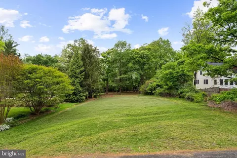 1914 Birch Rd, Mclean, VA 22101