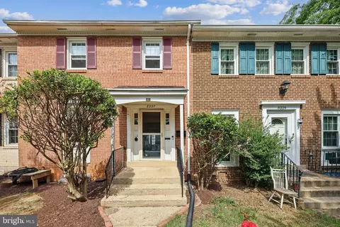 8227 Mcclelland, Alexandria, VA 22309