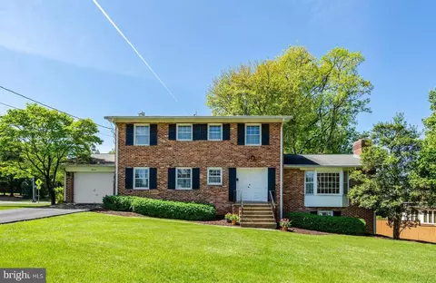 6413 Noble Dr, Mclean, VA 22101