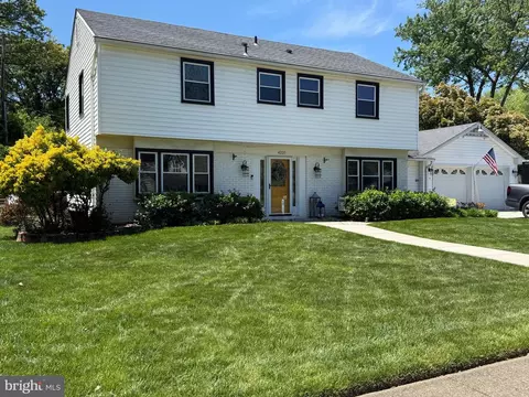 4200 Marble Ln, Fairfax, VA 22033