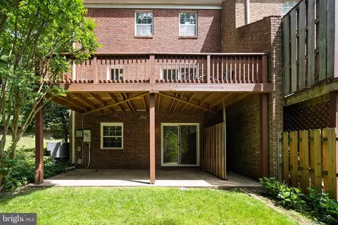 Exterior - 8943 Park Forest Dr, Springfield, VA 22152 photo 11 of 12