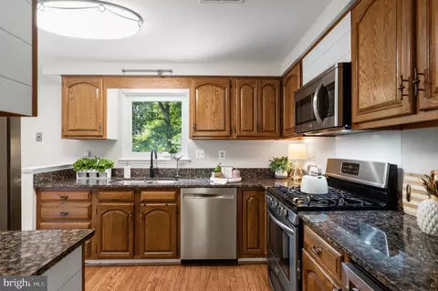 Kitchen - 8943 Park Forest Dr, Springfield, VA 22152 photo 1 of 4