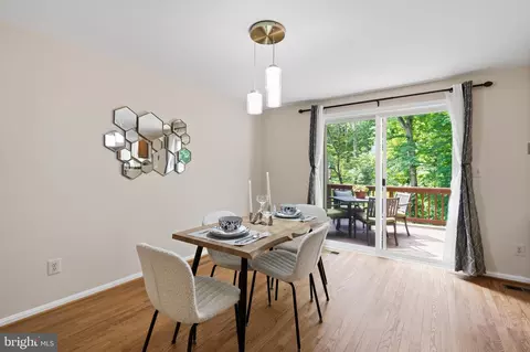 Dining - 8943 Park Forest Dr, Springfield, VA 22152 photo 11 of 11