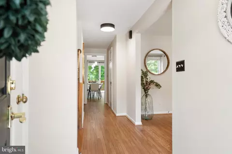 Entry Way - 8943 Park Forest Dr, Springfield, VA 22152 photo 2 of 9