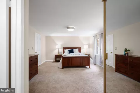 Bedroom - 8943 Park Forest Dr, Springfield, VA 22152 photo 5 of 8