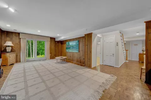 Other - 7018 Green Oak Dr, Mclean, VA 22101 photo 41 of 54