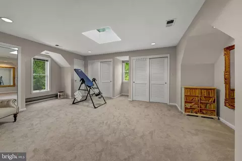Other - 7018 Green Oak Dr, Mclean, VA 22101 photo 26 of 54