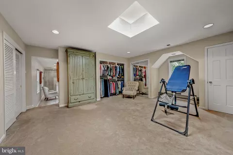Other - 7018 Green Oak Dr, Mclean, VA 22101 photo 25 of 54