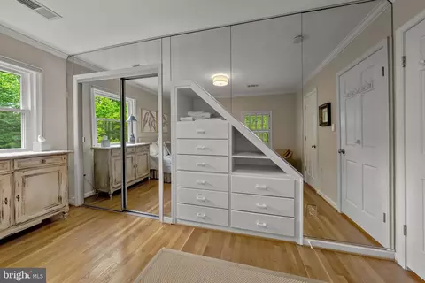 Other - 7018 Green Oak Dr, Mclean, VA 22101 photo 28 of 54
