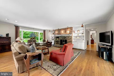 Other - 7018 Green Oak Dr, Mclean, VA 22101 photo 12 of 54