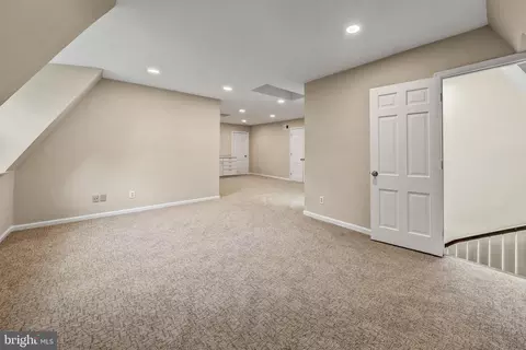 Other - 7018 Green Oak Dr, Mclean, VA 22101 photo 35 of 54